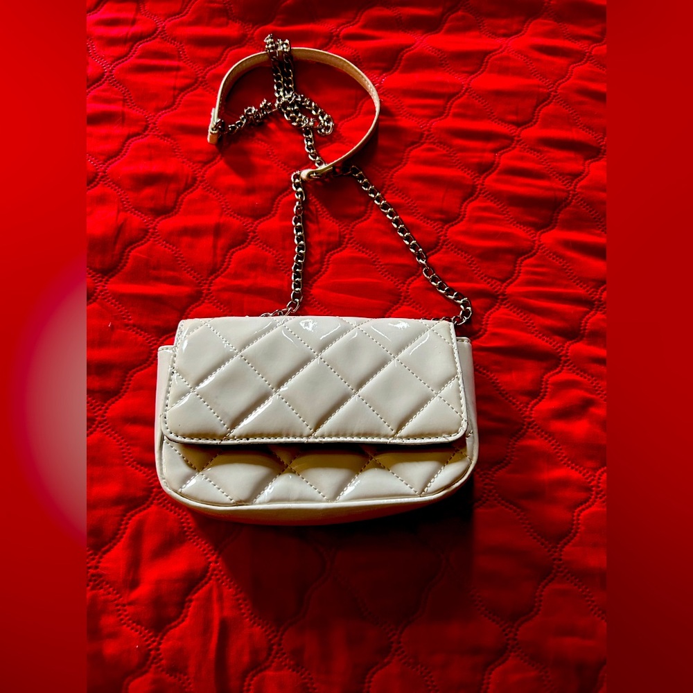 Forever 21 White Quilted cross body bag